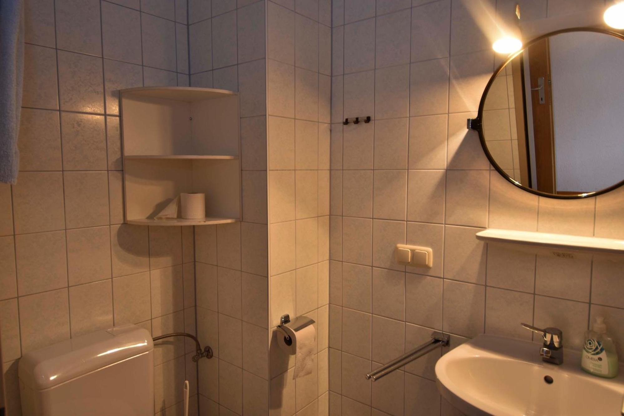 Gasthof Widenschek Thalheim Room photo