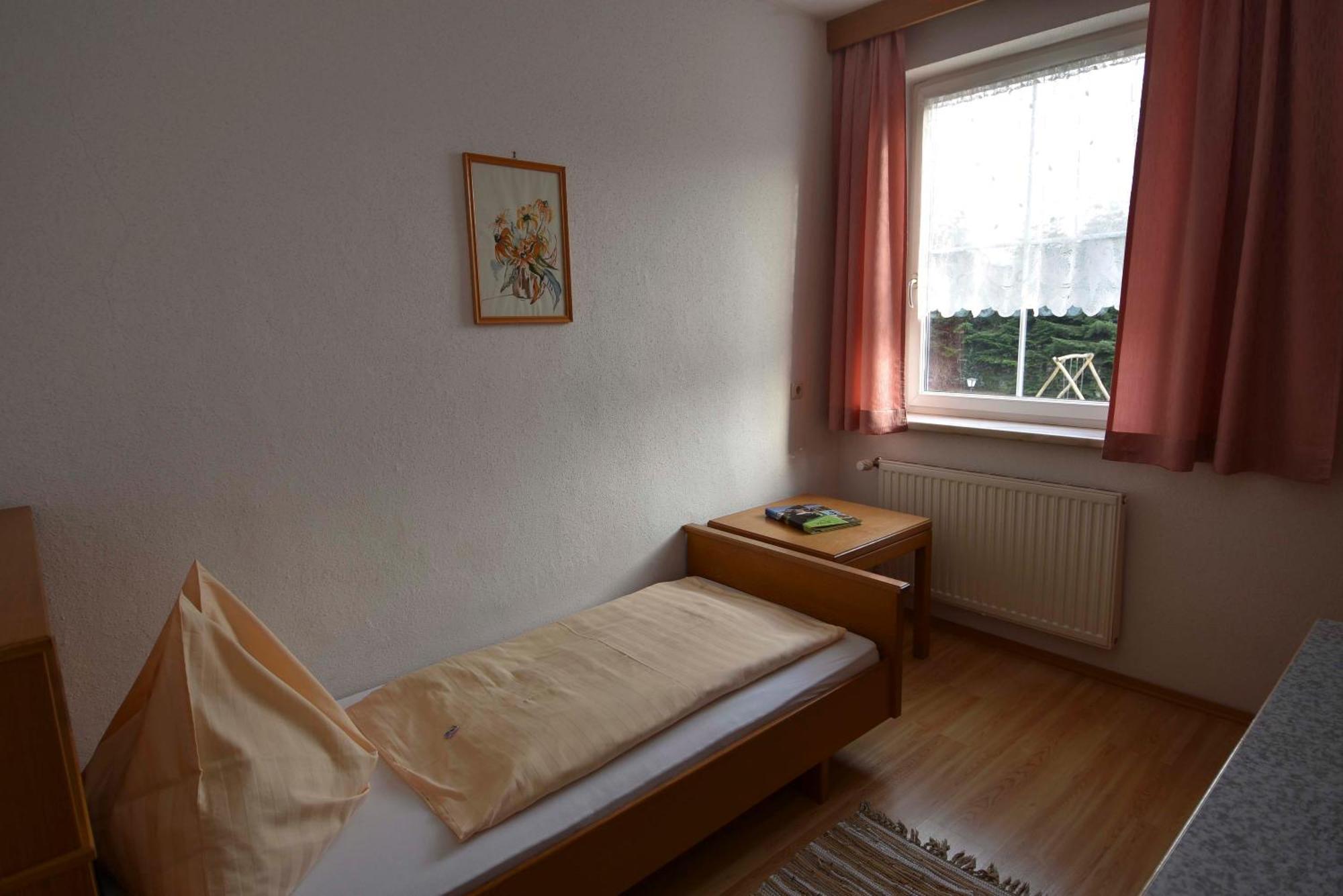 Gasthof Widenschek Thalheim Room photo